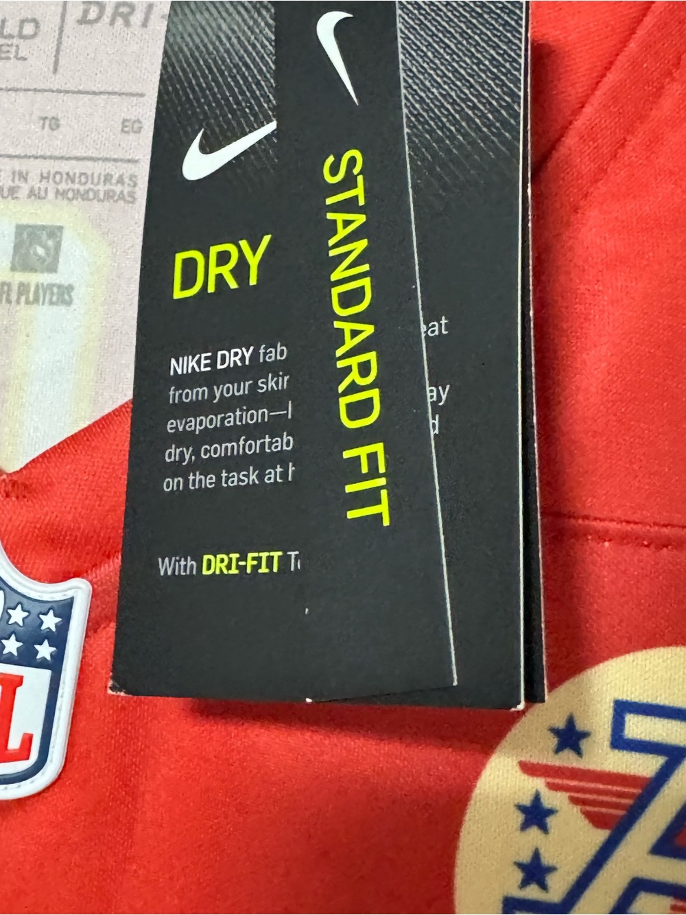 Men's Nike Patrick Mahomes Red Kansas City Chiefs Legend Player Performance Top - Picture 6 of 8